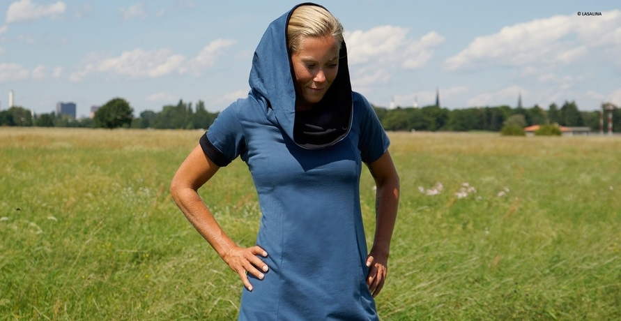 Nachhaltige Mode mit dem „4inONE Kleid"