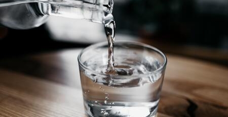 Trinkwasser am Arbeitsplatz: So geht’s ohne Einwegplastik 